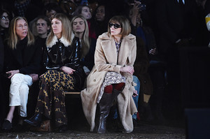 Anna+Wintour+Coach+Fall+2018+Runway+Show+dMC4oFEztvrx.jpg