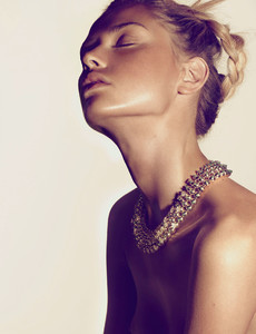 5a8469e2e7968_ClaireGuena_MadameMag_Ger2016-08_KarinaTwiss(5).thumb.jpg.1792f402c556e4b79414efc189c9ce7a.jpg