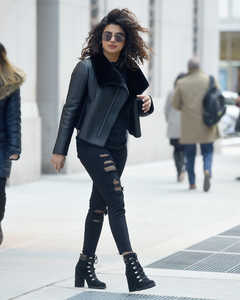  pchop140218BZNimage10.jpg