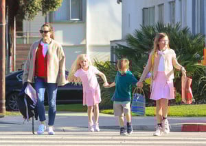 Jennifer+Garner+out+and+about+Wt7JKRI24ozx.jpg
