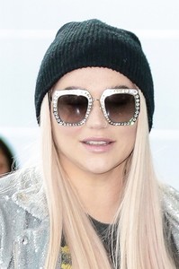          kesha150218BZNimage108.jpg