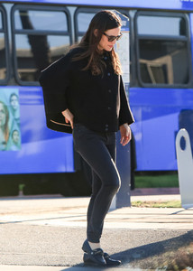 Jennifer+Garner+out+and+about+NaSfVJvB3Rax.jpg