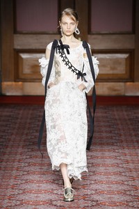 Fran Summers Simone Rocha Fall 2018 RTW LFW 2.jpg