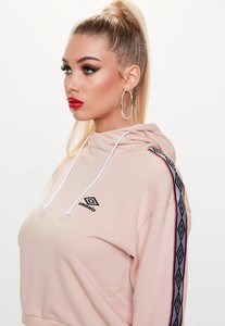 umbro-x-missguided-pink-cropped-sweatshirt (2).jpg