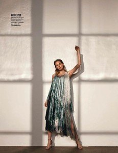 Marie Claire España - Marzo 2018-21.jpg