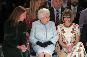 Anna+Wintour+Queen+Presents+Inaugural+Queen+0_0vG4vZ7bQx.jpg