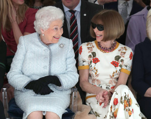 Anna+Wintour+Queen+Presents+Inaugural+Queen+YX_0vKZGES4x.jpg