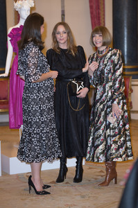 Anna+Wintour+Commonwealth+Fashion+Exchange+5cVl6oZNwbkx.jpg