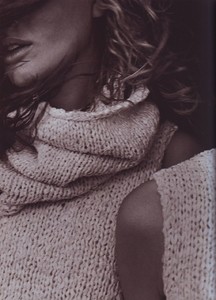 13Vogue_Italia_May_1999_A_windy_summer_by_Peter_Li (1).jpg