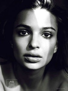 5a8eec7f0c575_EmilyRatajkowski_VanityFair_Esp2018-02(5).thumb.jpg.77d8420338c62ab4e62220d5fe97553d.jpg