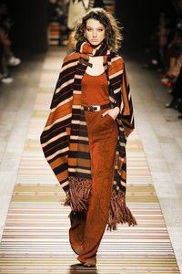 McKenna Hellam Etro Fall 2018 RTW MFW 2.jpg