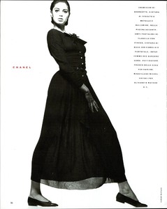 5a929878346d4_VOGUEITALIAFEBRUARY1989ImprevedibileAlbertWatson11.thumb.jpg.637b60a4df749778d738854a060887d6.jpg