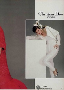 5a95561a81401_ChristianDior198008.thumb.jpg.9c01acfde7a2d1240ecce0e9b8cc42a0.jpg