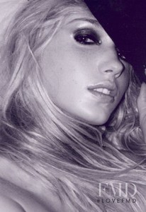 monique_menniken (1).jpg
