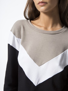 6-beyond-yoga-living-easy-chevron-sweatshirt-outerwear-black-timber-color-block.jpg