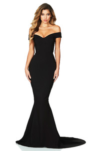 ALLURE-GOWN---BLACK---F2.jpg