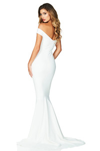 ALLURE-GOWN---IVORY---B2.jpg