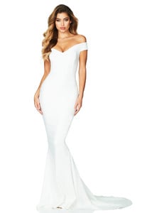 ALLURE-GOWN---IVORY---F2.jpg