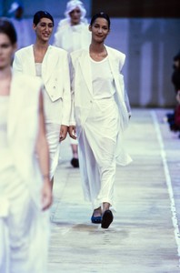 COMME-DES-GARCONS-SPRING-1992-RTW-77-GISELE-ZELAUY-MARPESSA-CN10044276.thumb.jpg.49cf7ac2d463bb16eca26a1d0af86d11.jpg