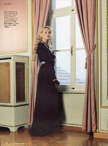 CpDe0104Glamour09.thumb.jpg.279a5ab7c30060c7b5ccd309fb4199f9.jpg