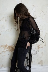 Fly_Away_Tail_Top_in_Black_-_The_Magic_Skinny_Jeans_in_Black.thumb.jpg.46ccc63e01099030df22e645f1e49346.jpg