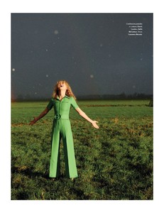 Glamour_-_Mars_2018-16.jpg