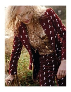 Glamour_-_Mars_2018-21.jpg