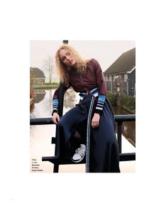 Glamour_-_Mars_2018-32.jpg