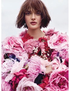 Harper_s_Bazaar_UK__March_2018-10.jpg