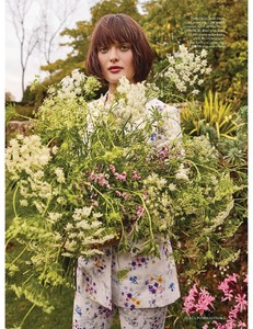 Harper_s_Bazaar_UK__March_2018-15.jpg