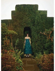Harper_s_Bazaar_UK__March_2018-6.jpg