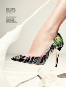 HarpersBazaarSingapore-March2018-page-008.jpg