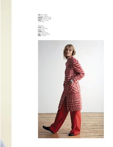 Hello_33_Fashion_Monthly__March_2018-page-016.jpg