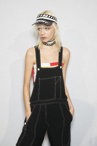 Hilfiger-bks-V-RS18-6627.thumb.jpg.a7eb043cb138680cf95c2ca04ec01034.jpg