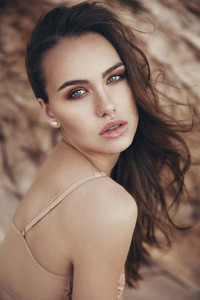 Marie-Model-Beautymodel-Editorialmodel-Covermodel-Closeup-Beauty-Makeup-Magazin-10.jpg