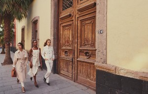 Net-a-Porter-spring-2018-ad-campaign-the-impression-03-1.thumb.jpg.d2489ea21e3e2dd2b9c881e3fbc7ba14.jpg