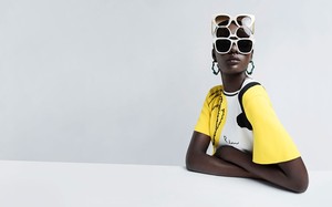Oscar-de-la-Renta-Spring-Summer-2018-Campaign42673.thumb.jpg.d9f33a0b6d6aa3c0a83b2af28d097aa4.jpg