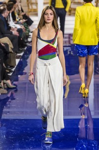 Ralph-Lauren-RS18-0508.thumb.jpg.d97b93f19eaa56f7804f63d53d065f5b.jpg