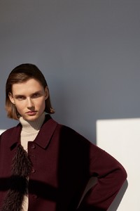 TSE-Cashmere-Fall-2018-Giedre-Dukauskaite-14.thumb.jpg.ec1ebc153c8ec6c7d5e68683199d36eb.jpg
