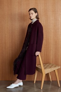 TSE-Cashmere-Fall-2018-Giedre-Dukauskaite-17.thumb.jpg.fdf33a794454dd7cfc24ea8f230cb507.jpg