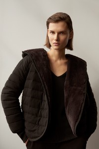TSE-Cashmere-Fall-2018-Giedre-Dukauskaite-6.thumb.jpg.f8d7899361d81cc1aca829b213b1e565.jpg