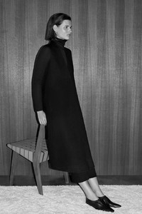 TSE-Cashmere-Fall-2018-Giedre-Dukauskaite-7.thumb.jpg.b7c18f994c9483bb0380238f4ad617e3.jpg