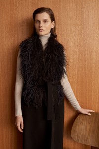TSE-Cashmere-Fall-2018-Giedre-Dukauskaite-9.thumb.jpg.66d7d59225324d7b5edfe4e48cfaaaf9.jpg