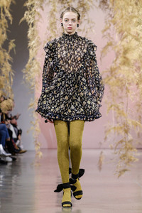 UllaJohnson-fall-2018-rtw-slide-J224-jumbo.jpg