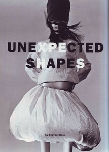 Vogue_Italia_May_1999_Unexpected_shapes_by_klein.thumb.jpg.d49da204a99af033df1fc9804c527829.jpg