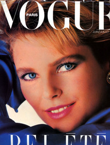 Vogue_Paris_683.thumb.jpg.efd2dc30c64a3f169d432c77b7e140d0.jpg