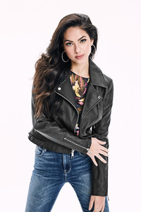 W7122JMU684-JBLK.thumb.jpg.f0ecf843d388ba7f5111b879d5362db6.jpg