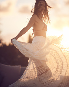 alessandraambrosio_27894212_149543939058659_2424057981126574080_n.thumb.jpg.d4b1667d76bc80e79c9c7e2db7a5270e.jpg