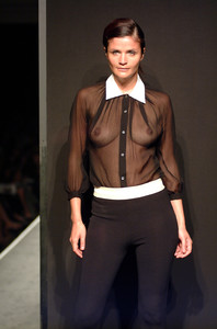 alessandro-del-acqua-ss-2001-2.thumb.jpg.f37b87973b0481c02a862a2cf0ee00cb.jpg