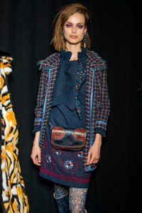 anna-sui-bks-v-rf18-0654.thumb.jpg.d07b862b62fd4049bc15f7e62ad4f92d.jpg